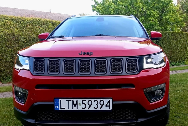 Jeep Compass cena 91999 przebieg: 52213, rok produkcji 2019 z Młynary małe 301